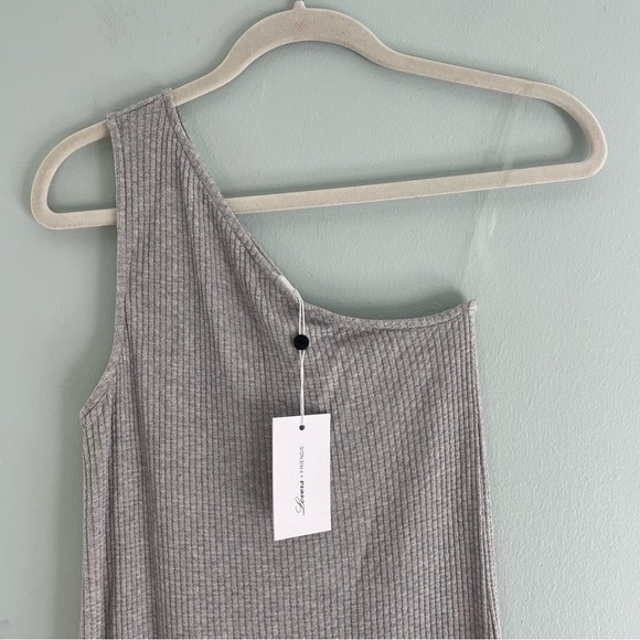 Lovers + Friends Ribbed One-Shoulder Tank Top Grey NWT - Picture 2 of 7